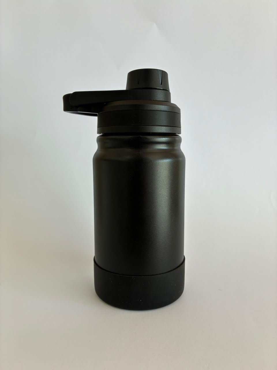 Garrafa Térmica Preta com Alça e Tampa de Rosca 350ml