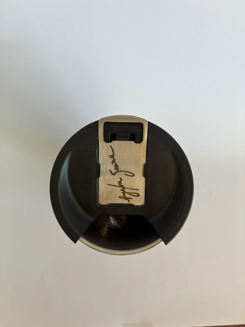 Copo Térmico Lenda do Automobilismo Brasileiro Ayrton Senna  com Tampa e Abridor 500ml